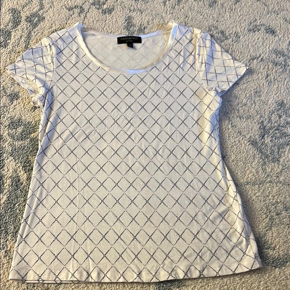 Banana Republic Women's Ivory & Grey Patterned Top size medium
